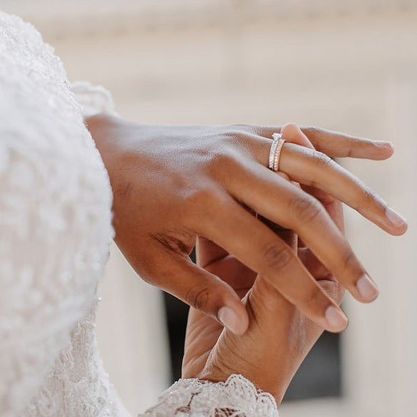 Trauringe aus Platin und Gold im Vergleich – Juwelier Marrying München