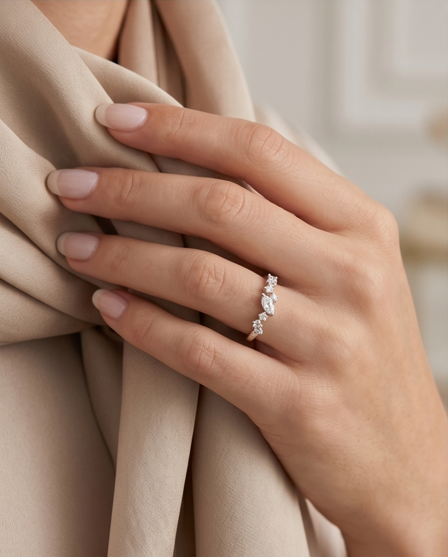 Memoireringe - mit Brillant & Navette (0,34 ct. im floralen Design