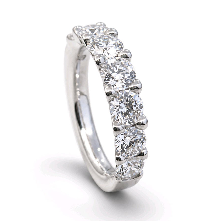 Memoirering - Platin mit 9 Diamanten (2,4 ct.)