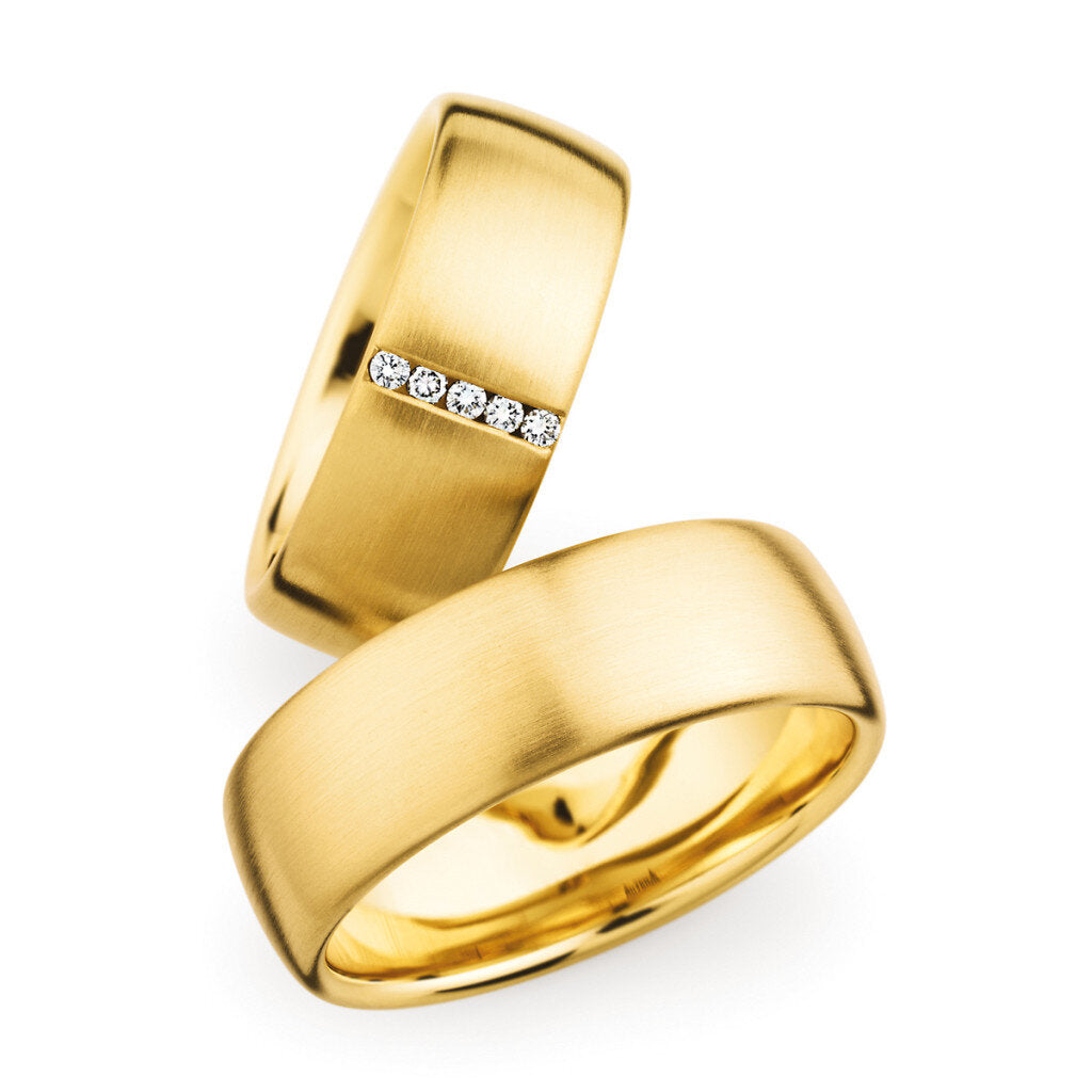 Trauringe - Gelbgold mit 5 Diamanten (0,45 ct.) quer gefasst