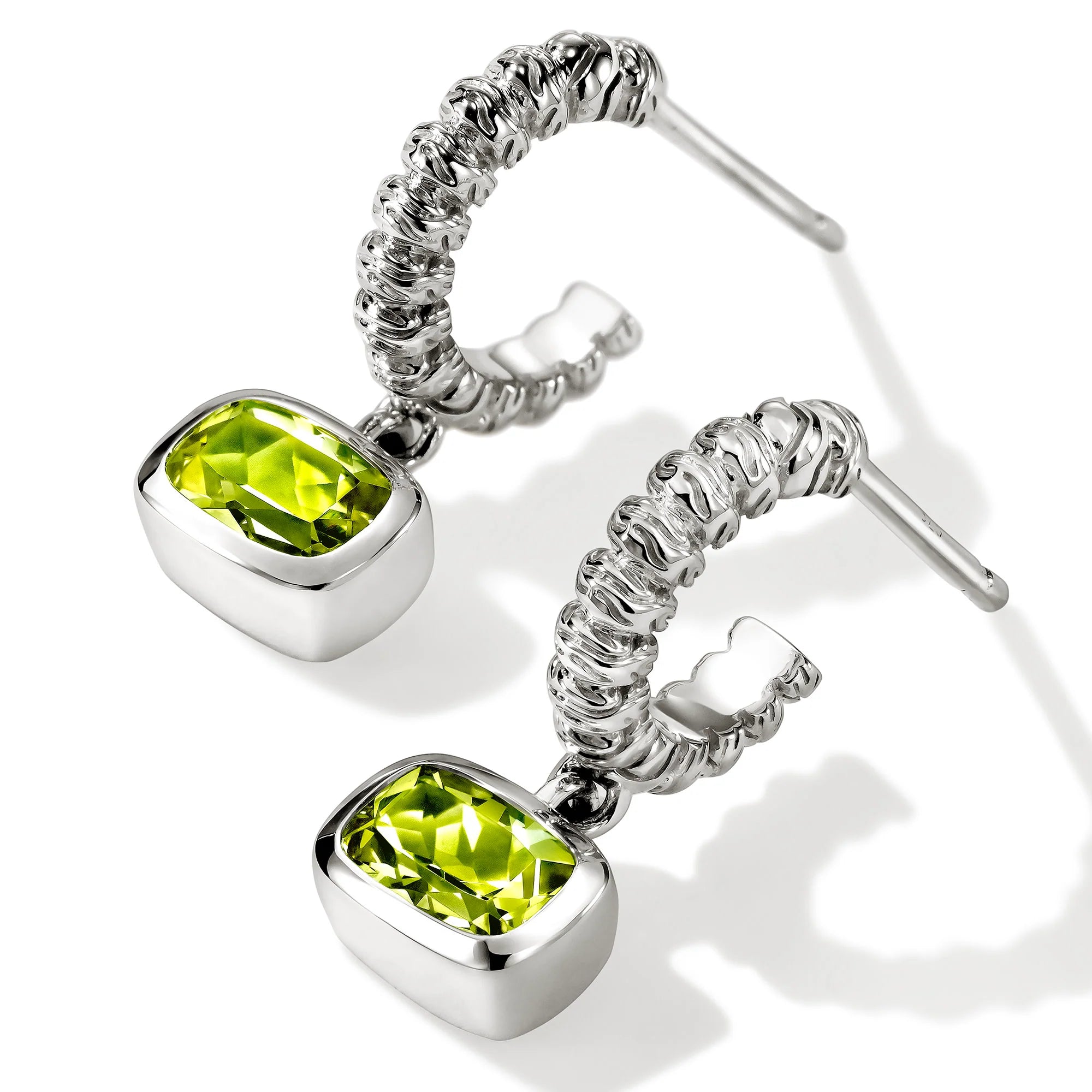 John Hardy Heishi Gem Peridot Ohrringe Detailansicht – natürlicher Peridot 6x4mm – MARRYING München