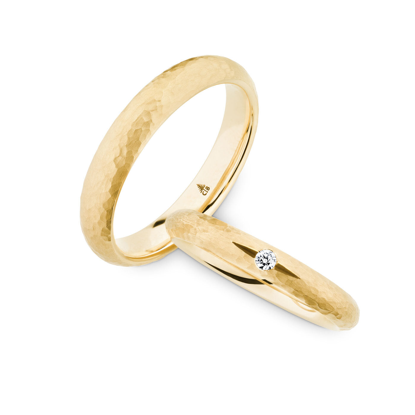 Trauringe - Gold mit Hammerschlag-Oberfläche