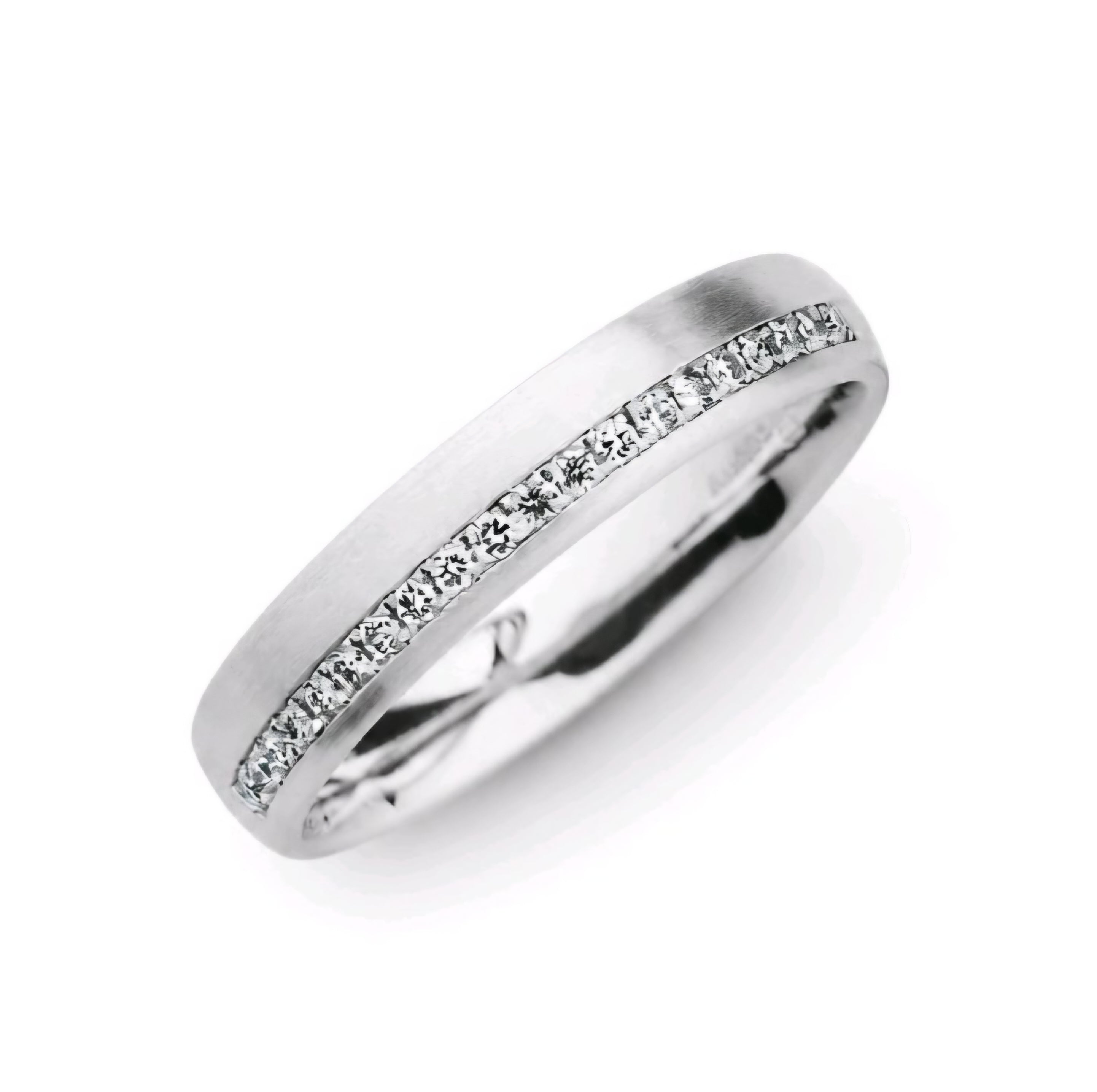 MARRYING - Trauring - Diamantring - Mattiertes Weißgold mit funkelnden Brillanten in perfekter Balance
